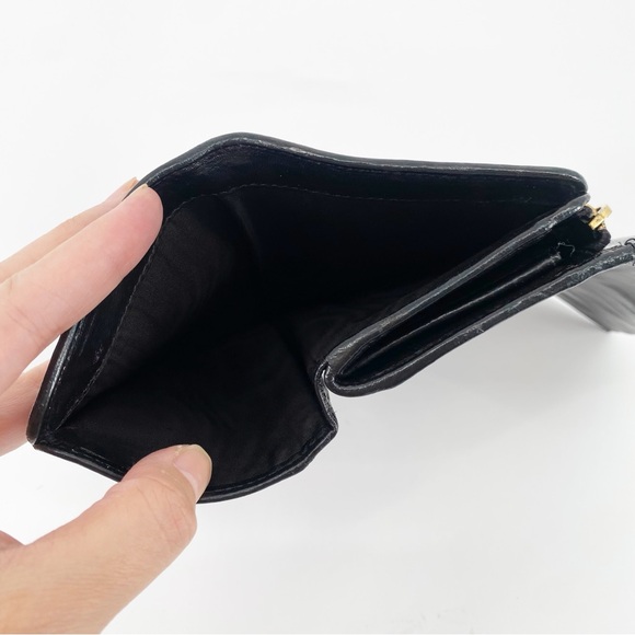 Miu Miu Nappa Matelasse Black Patent Leather Tri-Fold Flap Wallet - Picture 8 of 10